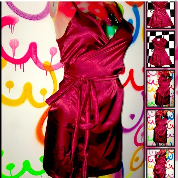 Omighty Mini “Silk” Surplice Wrap Dress in Red Wine. Size M NWOT! - Picture 11 of 11